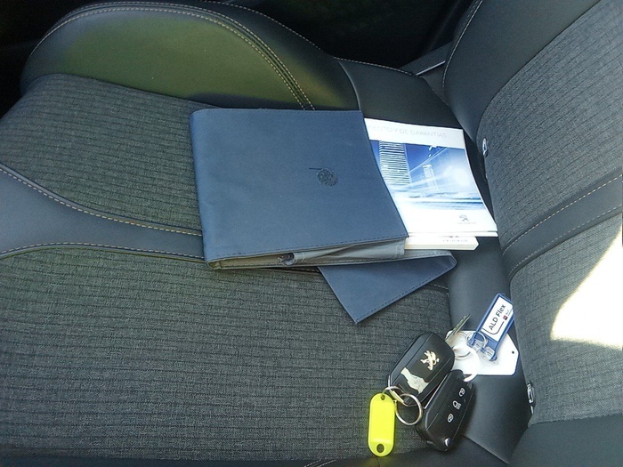 Peugeot 3008 BlueHDI 130 S&S GT Line EAT8 96 kW (130 CV) Vehículo usado en Madrid Peugeot 3008 BlueHDI 130 S&S GT Line EAT8 96 kW (130 CV) Vehículo usado en Madrid