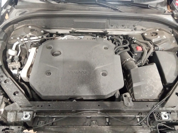 Volvo XC60 B4 D Plus Bright AWD Auto 145 kW (197 CV) Vehículo usado en Madrid Volvo XC60 B4 D Plus Bright AWD Auto 145 kW (197 CV) Vehículo usado en Madrid