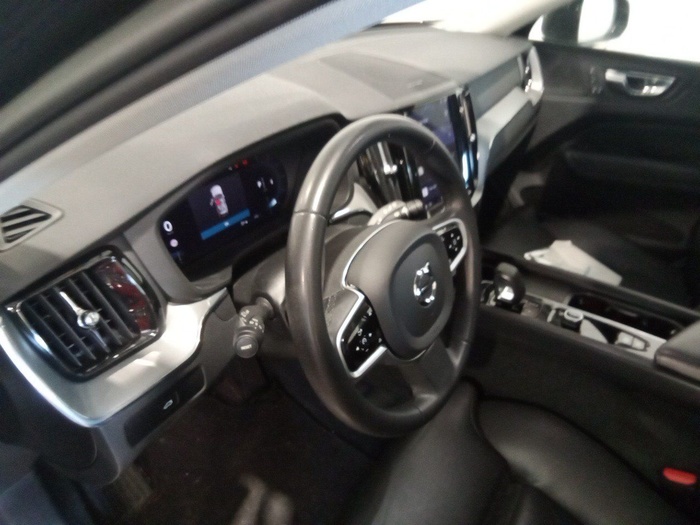 Volvo XC60 B4 D Plus Bright AWD Auto 145 kW (197 CV) Vehículo usado en Madrid Volvo XC60 B4 D Plus Bright AWD Auto 145 kW (197 CV) Vehículo usado en Madrid