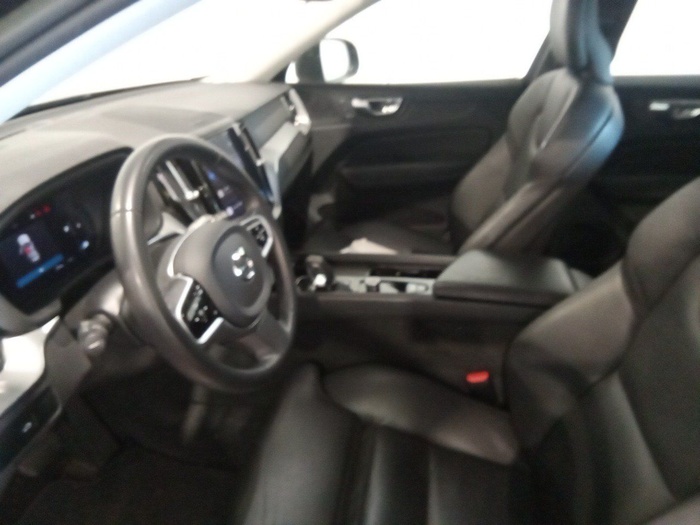 Volvo XC60 B4 D Plus Bright AWD Auto 145 kW (197 CV) Vehículo usado en Madrid Volvo XC60 B4 D Plus Bright AWD Auto 145 kW (197 CV) Vehículo usado en Madrid