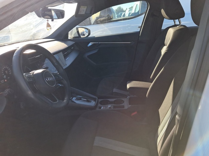 Audi A3 Sportback Advanced 30 TFSI 85 kW (116 CV) S tronic Vehículo usado en Madrid Audi A3 Sportback Advanced 30 TFSI 85 kW (116 CV) S tronic Vehículo usado en Madrid