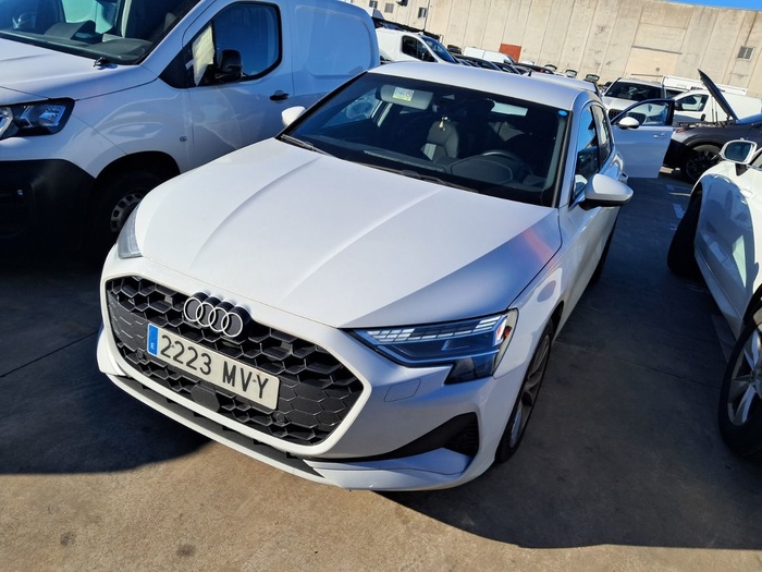 Audi A3 Sportback Advanced 30 TFSI 85 kW (116 CV) S tronic Vehículo usado en Madrid Audi A3 Sportback Advanced 30 TFSI 85 kW (116 CV) S tronic Vehículo usado en Madrid