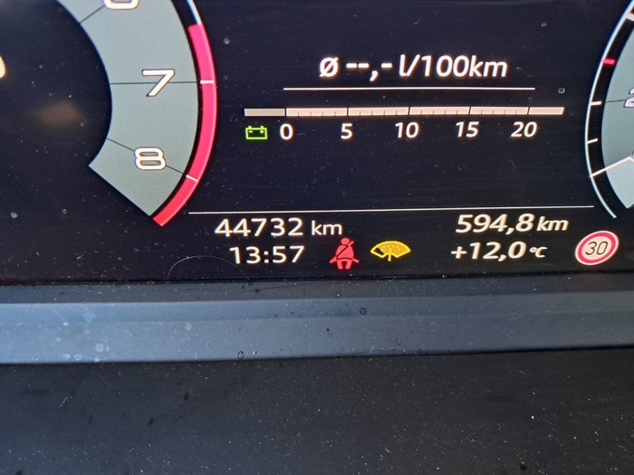 Audi A3 Sportback Advanced 30 TFSI 85 kW (116 CV) S tronic Vehículo usado en Madrid Audi A3 Sportback Advanced 30 TFSI 85 kW (116 CV) S tronic Vehículo usado en Madrid