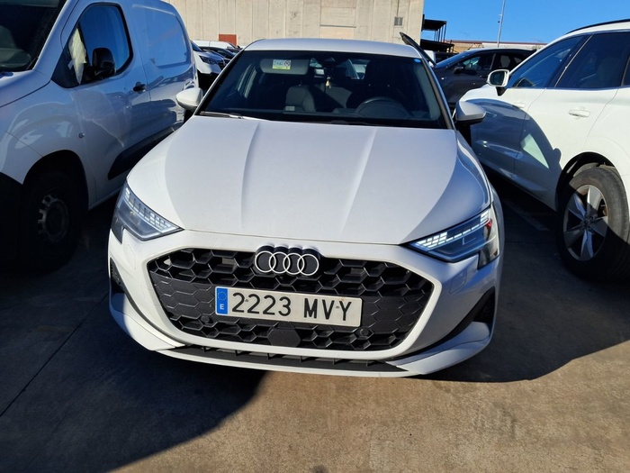Audi A3 Sportback Advanced 30 TFSI 85 kW (116 CV) S tronic Vehículo usado en Madrid Audi A3 Sportback Advanced 30 TFSI 85 kW (116 CV) S tronic Vehículo usado en Madrid