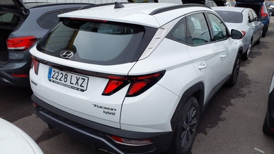 Hyundai Tucson 1.6 CRDI 48V Maxx 100 kW (136 CV) 3 Hyundai Tucson 1.6 CRDI 48V Maxx 100 kW (136 CV) 3