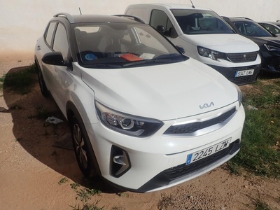 Kia Stonic 1.0 T-GDi MHEV iMT Concept 74 kW (100 CV) 4 Kia Stonic 1.0 T-GDi MHEV iMT Concept 74 kW (100 CV) 4