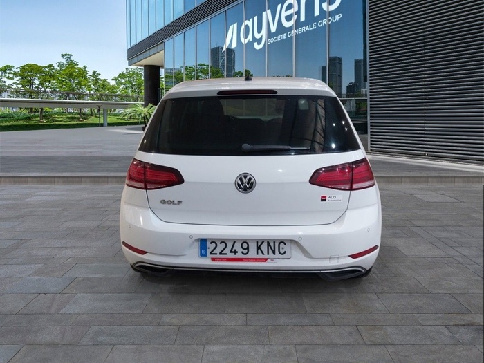 Volkswagen Golf Advance 1.6 TDI 85 kW (115 CV) Vehículo usado en Madrid Volkswagen Golf Advance 1.6 TDI 85 kW (115 CV) Vehículo usado en Madrid