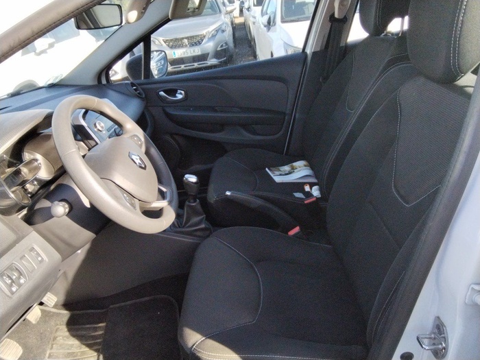 Renault Clio Business TCe 55 kW (75 CV) Vehículo usado en Madrid Renault Clio Business TCe 55 kW (75 CV) Vehículo usado en Madrid