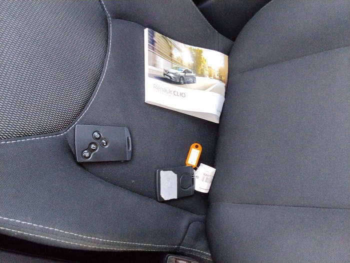 Renault Clio Business TCe 55 kW (75 CV) Vehículo usado en Madrid Renault Clio Business TCe 55 kW (75 CV) Vehículo usado en Madrid