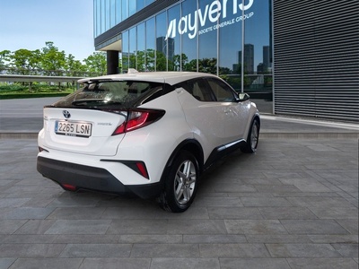 Toyota C-HR 1.8 125H Active 90 kW (122 CV) 4 Toyota C-HR 1.8 125H Active 90 kW (122 CV) 4