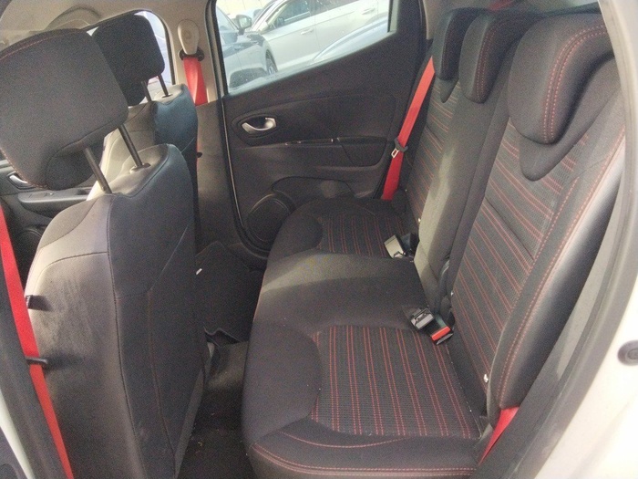 Renault Clio Renault Sport 147 kW (200 CV) EDC Vehículo usado en Madrid Renault Clio Renault Sport 147 kW (200 CV) EDC Vehículo usado en Madrid