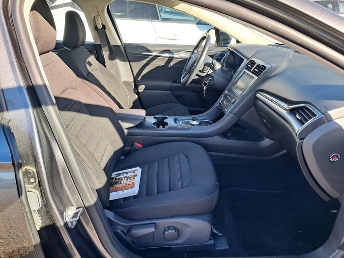 Ford Mondeo 2.0 TDCI Trend PowerShift 110 kW (150 CV) Vehículo usado en Madrid Ford Mondeo 2.0 TDCI Trend PowerShift 110 kW (150 CV) Vehículo usado en Madrid