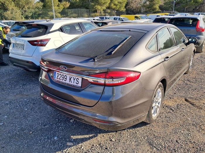 Ford Mondeo 2.0 TDCI Trend PowerShift 110 kW (150 CV) Vehículo usado en Madrid Ford Mondeo 2.0 TDCI Trend PowerShift 110 kW (150 CV) Vehículo usado en Madrid