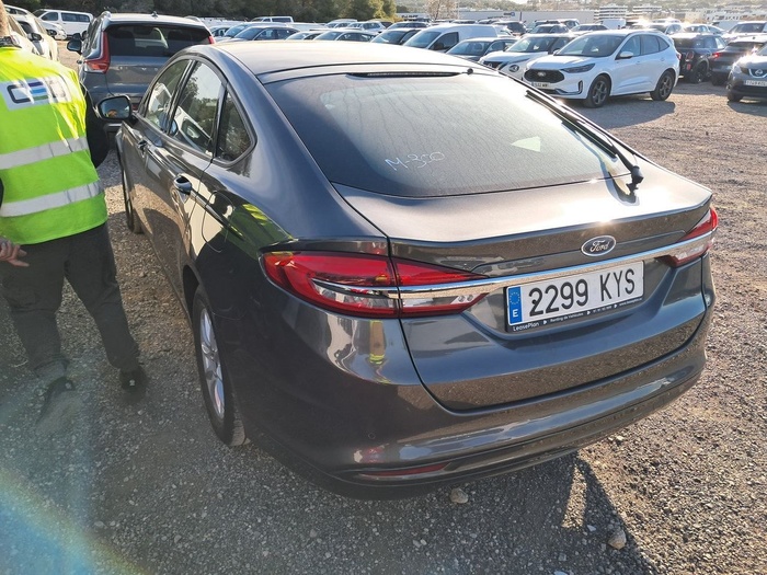 Ford Mondeo 2.0 TDCI Trend PowerShift 110 kW (150 CV) Vehículo usado en Madrid Ford Mondeo 2.0 TDCI Trend PowerShift 110 kW (150 CV) Vehículo usado en Madrid