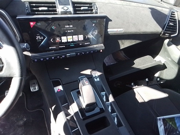 DS DS7 Crossback E-Tense 225 Performance Line Auto 165 kW (225 CV) Vehículo usado en Madrid DS DS7 Crossback E-Tense 225 Performance Line Auto 165 kW (225 CV) Vehículo usado en Madrid