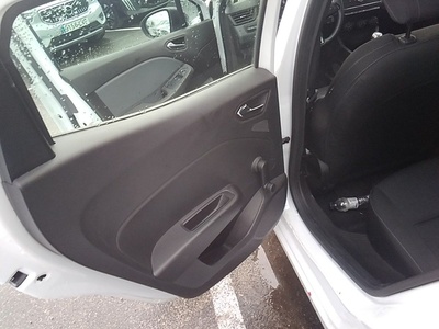 Renault Clio Business Blue dCi 63 kW (85 CV) 15 Renault Clio Business Blue dCi 63 kW (85 CV) 15