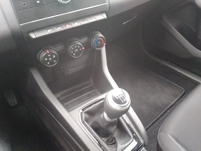 Renault Clio Business Blue dCi 63 kW (85 CV) 10 Renault Clio Business Blue dCi 63 kW (85 CV) 10