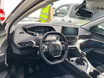 Peugeot 3008 BlueHDi 130 S&S Active Pack 96 kW (130 CV) 7 Peugeot 3008 BlueHDi 130 S&S Active Pack 96 kW (130 CV) 7