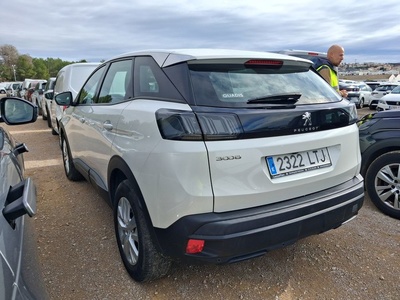 Peugeot 3008 BlueHDi 130 S&S Active Pack 96 kW (130 CV) 6 Peugeot 3008 BlueHDi 130 S&S Active Pack 96 kW (130 CV) 6