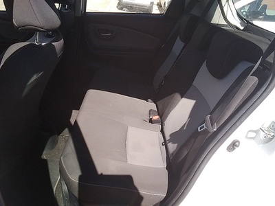 Toyota Yaris 1.5 Active Tech 74 kW (100 CV) 9 Toyota Yaris 1.5 Active Tech 74 kW (100 CV) 9