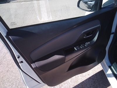 Toyota Yaris 1.5 Active Tech 74 kW (100 CV) 10 Toyota Yaris 1.5 Active Tech 74 kW (100 CV) 10