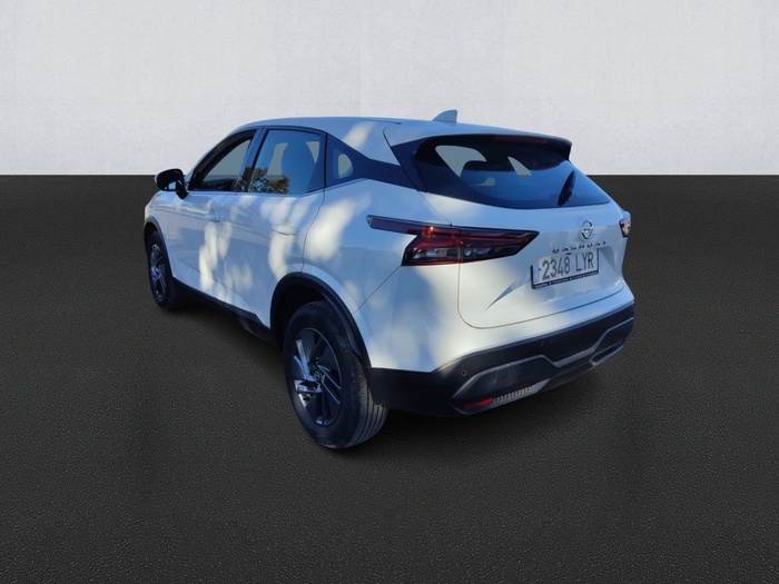 Nissan Qashqai DIG-T 140 mHEV Acenta 4x2 103 kW (140 CV) Vehículo usado en Madrid Nissan Qashqai DIG-T 140 mHEV Acenta 4x2 103 kW (140 CV) Vehículo usado en Madrid