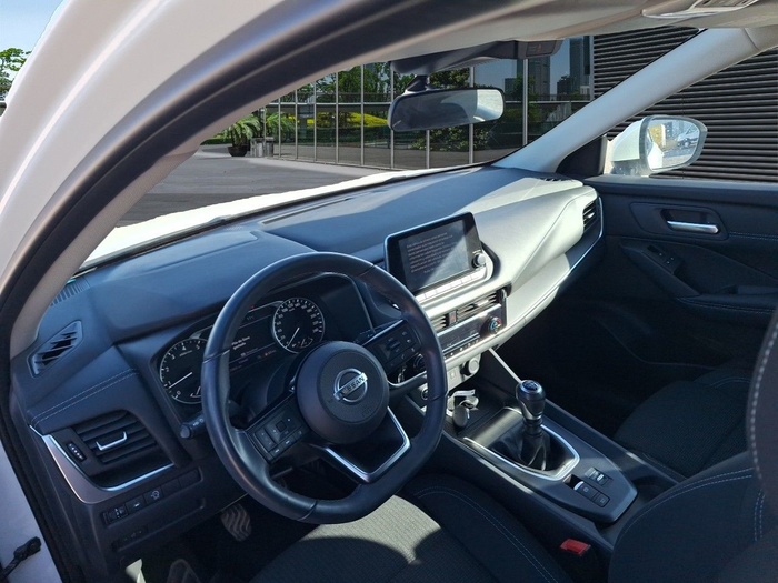 Nissan Qashqai DIG-T 140 mHEV Acenta 4x2 103 kW (140 CV) Vehículo usado en Madrid Nissan Qashqai DIG-T 140 mHEV Acenta 4x2 103 kW (140 CV) Vehículo usado en Madrid