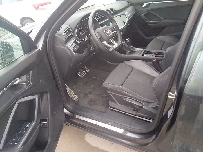 Audi Q3 Sportback TFSIe S line 45 TFSI e 180 kW (245 CV) S tronic Vehículo usado en Madrid Audi Q3 Sportback TFSIe S line 45 TFSI e 180 kW (245 CV) S tronic Vehículo usado en Madrid