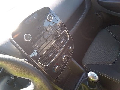 Renault Clio Business TCe 55 kW (75 CV) 9 Renault Clio Business TCe 55 kW (75 CV) 9