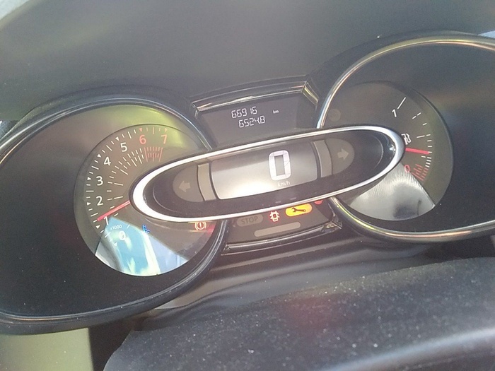 Renault Clio Business TCe 55 kW (75 CV) Vehículo usado en Madrid Renault Clio Business TCe 55 kW (75 CV) Vehículo usado en Madrid