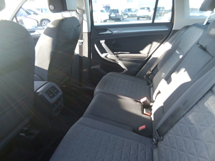 Volkswagen Tiguan Life 2.0 TDI 90 kW (122 CV) Vehículo usado en Madrid Volkswagen Tiguan Life 2.0 TDI 90 kW (122 CV) Vehículo usado en Madrid