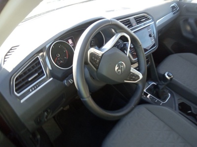 Volkswagen Tiguan Life 2.0 TDI 90 kW (122 CV) 10 Volkswagen Tiguan Life 2.0 TDI 90 kW (122 CV) 10