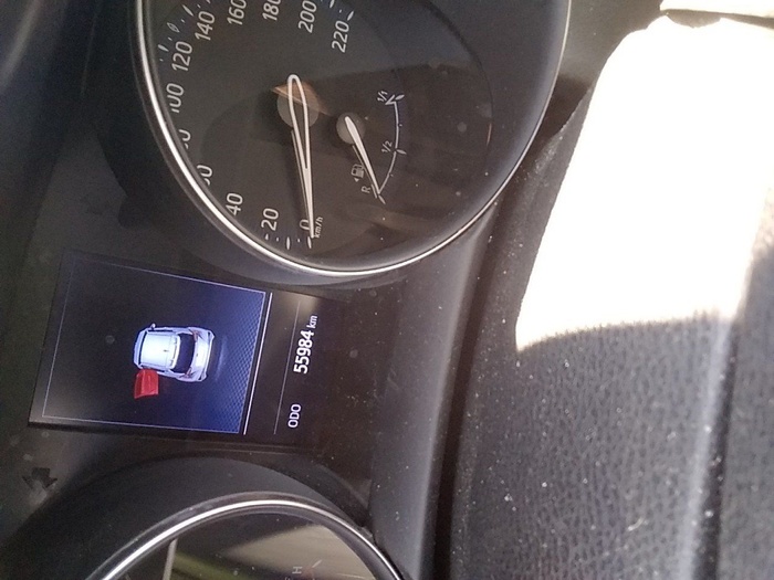 Toyota C-HR 1.8 125H Active 90 kW (122 CV) Vehículo usado en Madrid Toyota C-HR 1.8 125H Active 90 kW (122 CV) Vehículo usado en Madrid