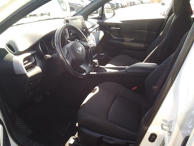 Toyota C-HR 1.8 125H Active 90 kW (122 CV) 12 Toyota C-HR 1.8 125H Active 90 kW (122 CV) 12