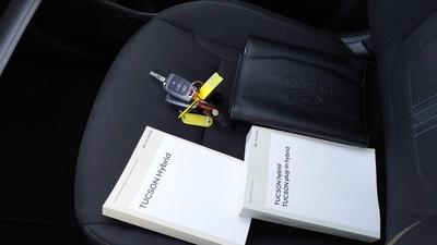 Hyundai Tucson 1.6 TGDI HEV Maxx Auto 169 kW (230 CV) 9 Hyundai Tucson 1.6 TGDI HEV Maxx Auto 169 kW (230 CV) 9