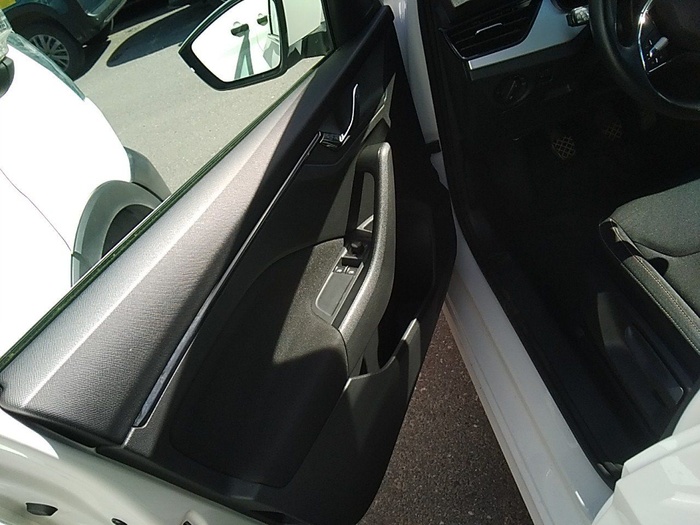 Skoda Kamiq 1.0 TSI Emotion 81 kW (110 CV) Vehículo usado en Madrid Skoda Kamiq 1.0 TSI Emotion 81 kW (110 CV) Vehículo usado en Madrid