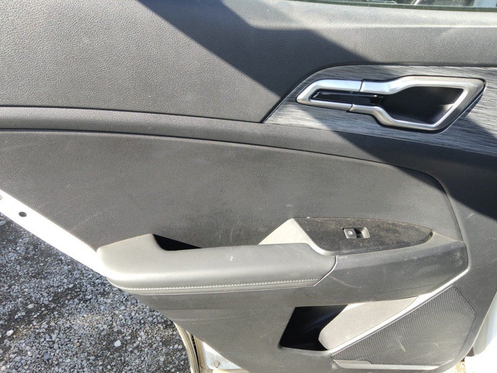 Kia Sportage 1.6 CRDi Business 4x4 100 kW (136 CV) Vehículo usado en Madrid Kia Sportage 1.6 CRDi Business 4x4 100 kW (136 CV) Vehículo usado en Madrid