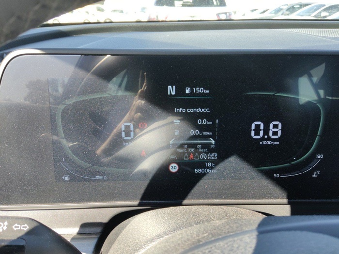 Kia Sportage 1.6 CRDi Business 4x4 100 kW (136 CV) Vehículo usado en Madrid Kia Sportage 1.6 CRDi Business 4x4 100 kW (136 CV) Vehículo usado en Madrid