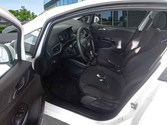 Opel Corsa 1.4 Selective Pro 66 kW (90 CV) Vehículo usado en Madrid Opel Corsa 1.4 Selective Pro 66 kW (90 CV) Vehículo usado en Madrid