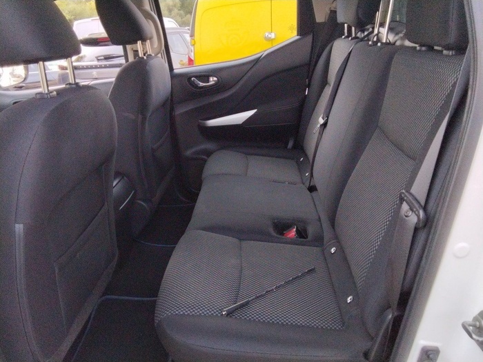 Nissan Navara PickUp 2.3 dCi Doble Cabina 120 kW (163 CV) Vehículo usado en Madrid Nissan Navara PickUp 2.3 dCi Doble Cabina 120 kW (163 CV) Vehículo usado en Madrid