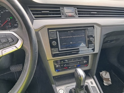 Volkswagen Passat Variant Business 2.0 TDI 90 kW (122 CV) DSG 11 Volkswagen Passat Variant Business 2.0 TDI 90 kW (122 CV) DSG 11