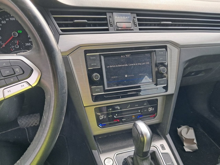 Volkswagen Passat Variant Business 2.0 TDI 90 kW (122 CV) DSG Vehículo usado en Madrid Volkswagen Passat Variant Business 2.0 TDI 90 kW (122 CV) DSG Vehículo usado en Madrid