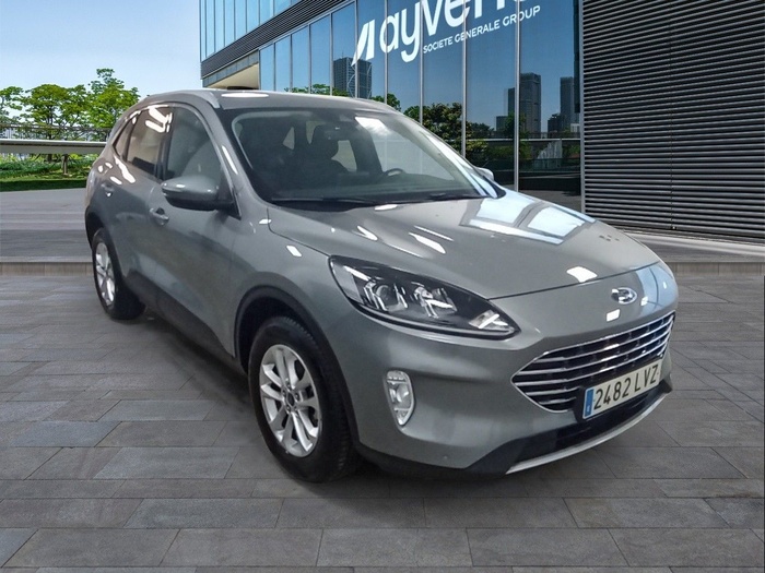 Ford Kuga 2.5 Duratec FHEV Titanium Auto 140 kW (190 CV) Vehículo usado en Madrid Ford Kuga 2.5 Duratec FHEV Titanium Auto 140 kW (190 CV) Vehículo usado en Madrid