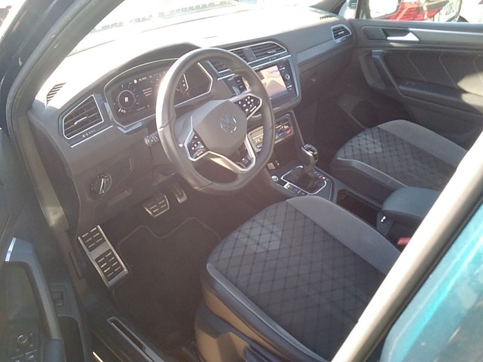 Volkswagen Tiguan R-Line 1.4 TSI eHybrid 180 kW (245 CV) DSG Vehículo usado en Madrid Volkswagen Tiguan R-Line 1.4 TSI eHybrid 180 kW (245 CV) DSG Vehículo usado en Madrid