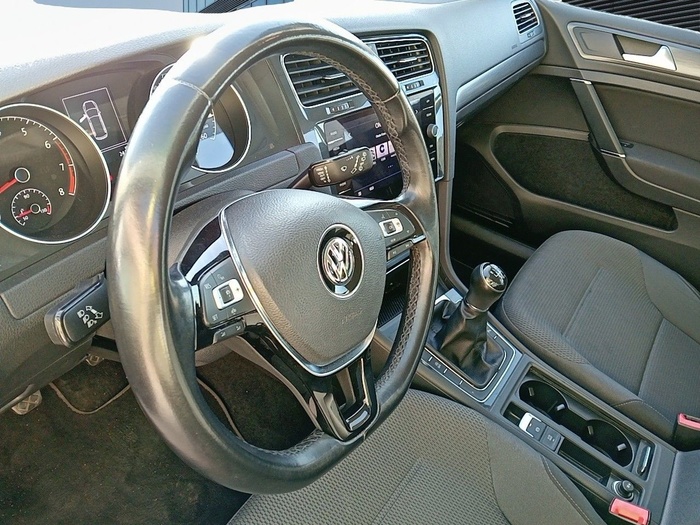 Volkswagen Golf Variant Advance 1.5 TSI EVO 96 kW (130 CV) Vehículo usado en Madrid Volkswagen Golf Variant Advance 1.5 TSI EVO 96 kW (130 CV) Vehículo usado en Madrid