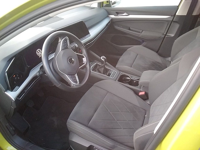 Volkswagen Golf Variant Life 2.0 TDI 85 kW (115 CV) Vehículo usado en Madrid Volkswagen Golf Variant Life 2.0 TDI 85 kW (115 CV) Vehículo usado en Madrid