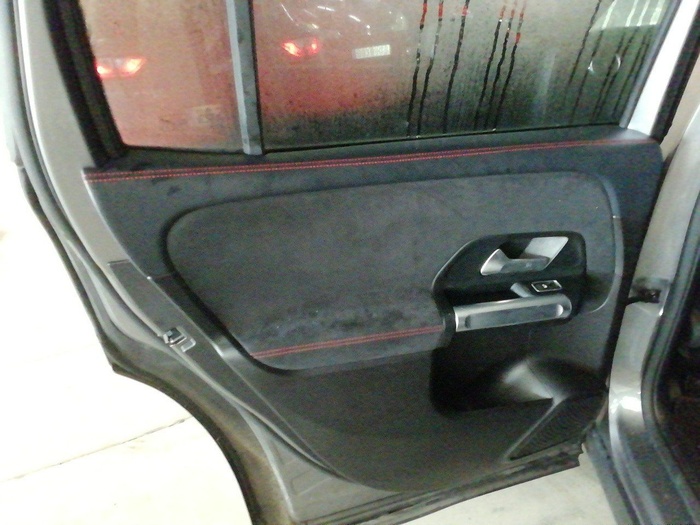 Mercedes-Benz GLB 200 120 kW (163 CV) Vehículo usado en Madrid Mercedes-Benz GLB 200 120 kW (163 CV) Vehículo usado en Madrid