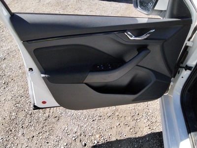 Skoda Kamiq 1.0 TSI Ambition DSG 81 kW (110 CV) 15 Skoda Kamiq 1.0 TSI Ambition DSG 81 kW (110 CV) 15