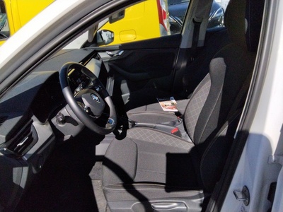 Skoda Kamiq 1.0 TSI Ambition DSG 81 kW (110 CV) 10 Skoda Kamiq 1.0 TSI Ambition DSG 81 kW (110 CV) 10