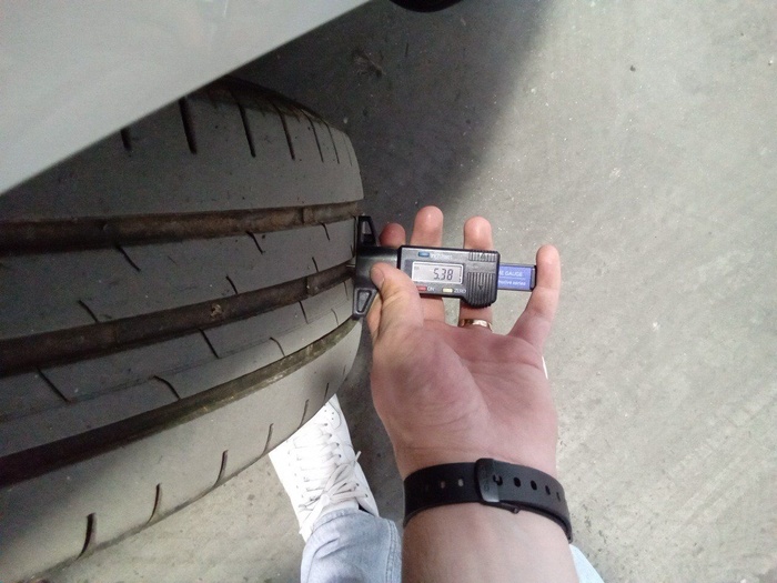 Fiat Fiorino Cargo Furgon 1.3 Multijet SX N1 70 kW (95 CV) Vehículo usado en Madrid Fiat Fiorino Cargo Furgon 1.3 Multijet SX N1 70 kW (95 CV) Vehículo usado en Madrid